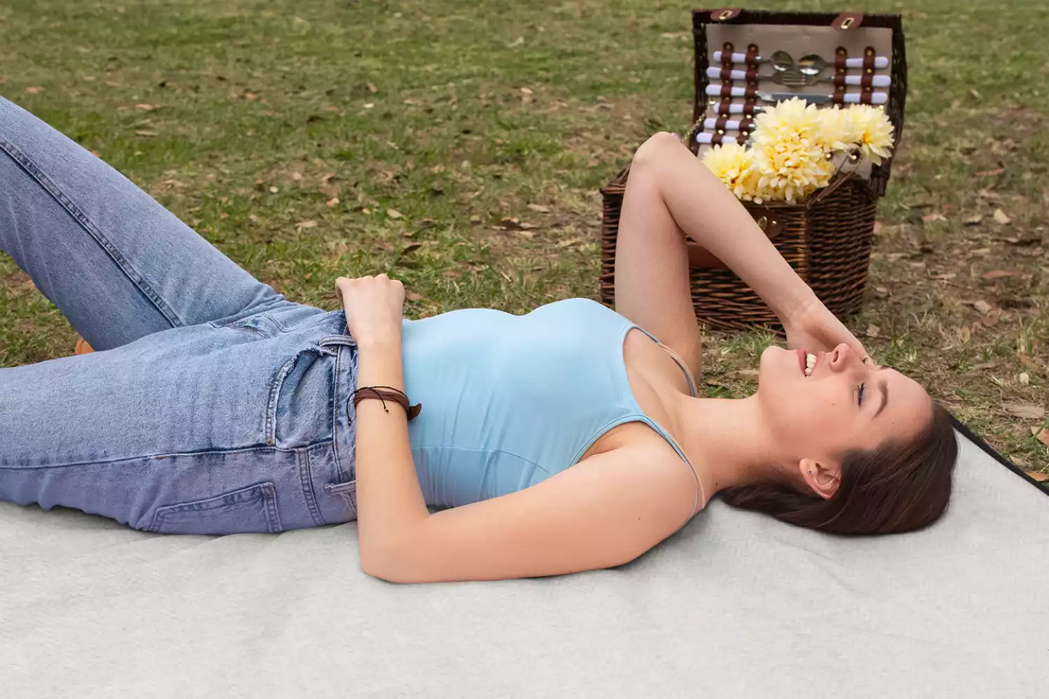 roll up picnic blanket waterproof